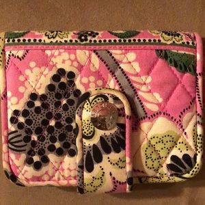NWOT Vera Bradley snap Wallet (rare print!)